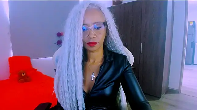 ScarlettMalbec's Live XXX Chat