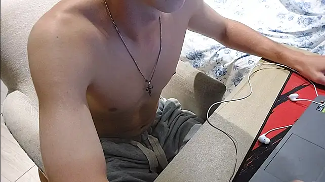 Marinett_peach webkamerás műsora