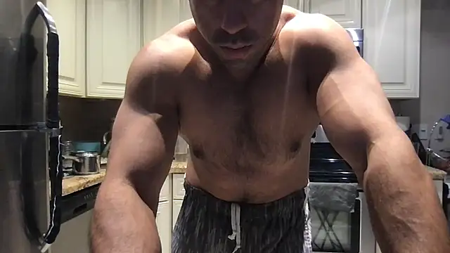 BigGuyMusclen Live XXX chat
