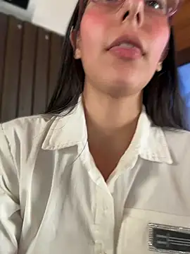 Zoy_cuteのライブXXXチャット