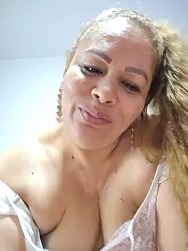 SluttyMilf79 Chat XXX in diretta