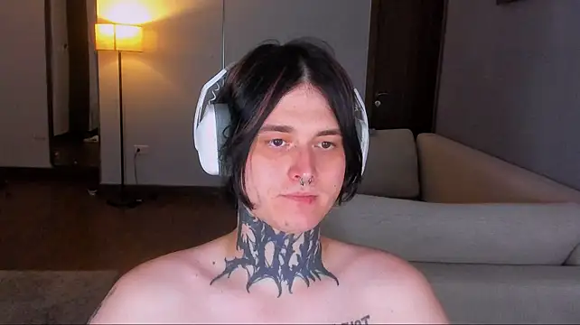 _torfin_ live XXX chat