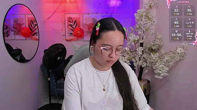 Shady_bug's Live XXX Chat