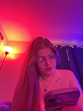 Aidowned's Webcam Show