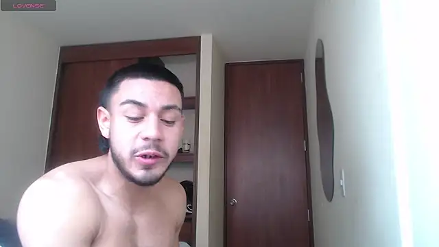 Taylor_DiamondBoy 现场XXX聊天