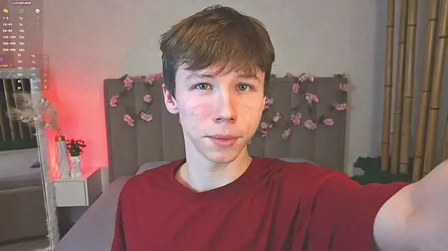 XXX chat uživo modela cuMte_boy