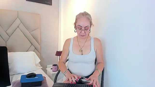 Victoria_Firee's Live XXX Chat