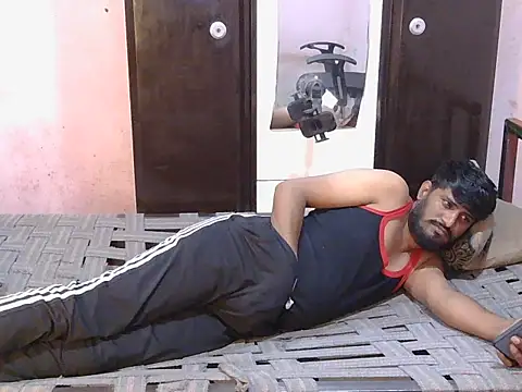 Chat XXX ao vivo de Yuvi_hot