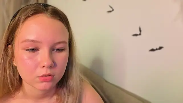 queenneee Live XXX-Chat