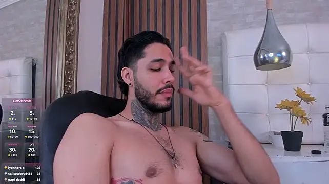 JacksonGreenn's Live XXX Chat