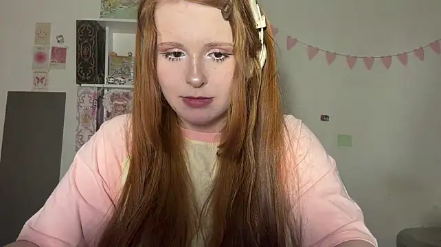 RenitaSpar Chat XXX live