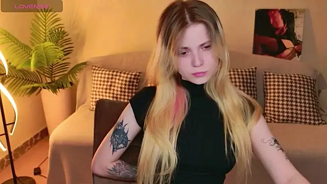 LisaRainbow Chat XXX live