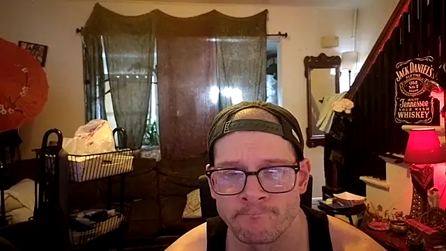 צ'אט XXX בשידור חי של MasterDaddyCool