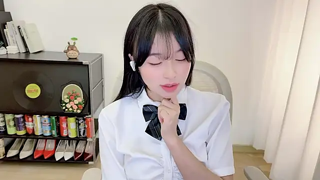 Chat XXX en directo de Onechestnut