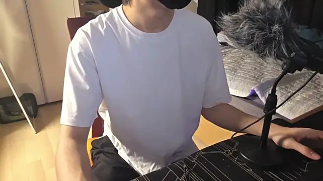 016giyn Live XXX chat