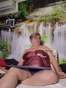 QueenPammy1 Chat XXX in diretta