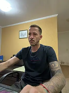 MeladoDiMel élő XXX-chatje