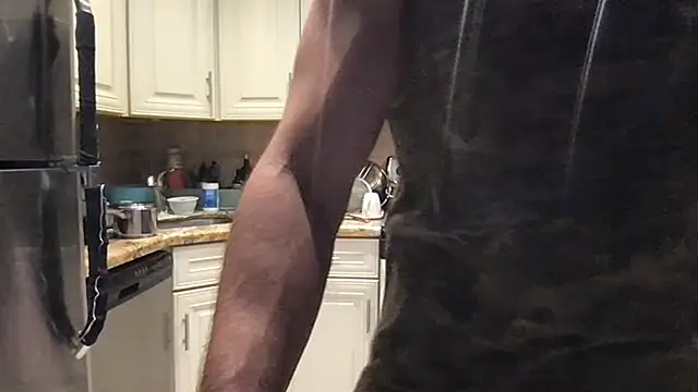 BigGuyMuscleのライブXXXチャット
