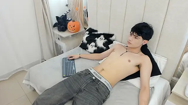 Alan__brook Live XXX-chat