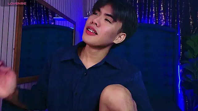 Kaydee_Callix 现场XXX聊天