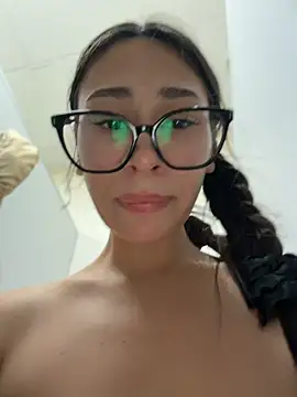 Chat XXX en directo de Aria51