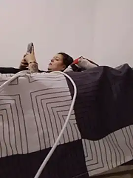 Fernandar2025's Live XXX Chat