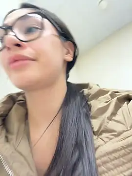 Aria51's Live XXX Chat