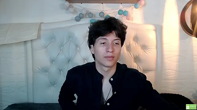 Marcoviolet 现场XXX聊天