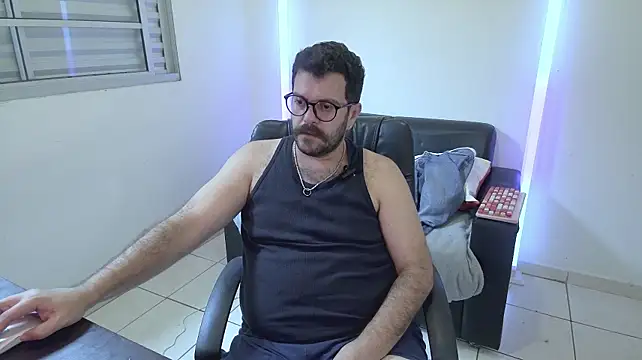 BadDaddyBrasil élő XXX-chatje