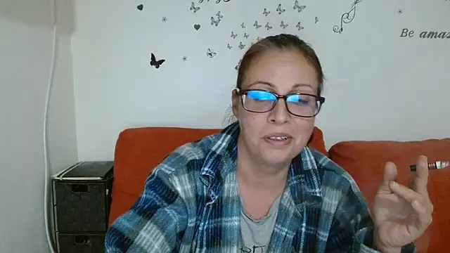 LadyHellene Live XXX-Chat