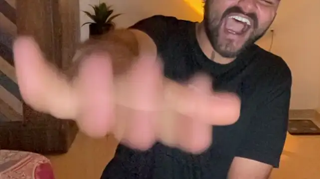 XXX chat uživo modela Mr_Ajnabee
