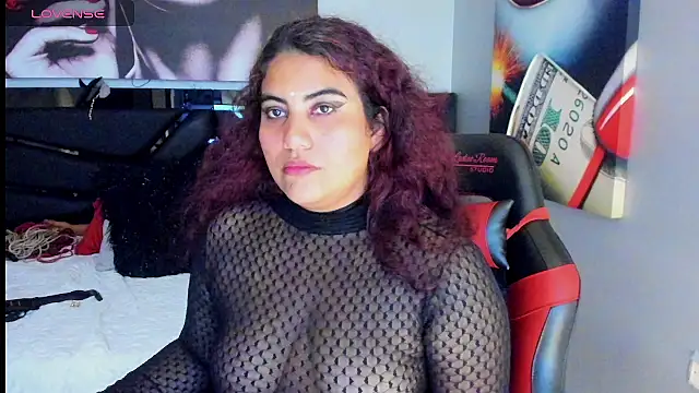 دردشة Sariita_Naugthy الجنسية المباشرة