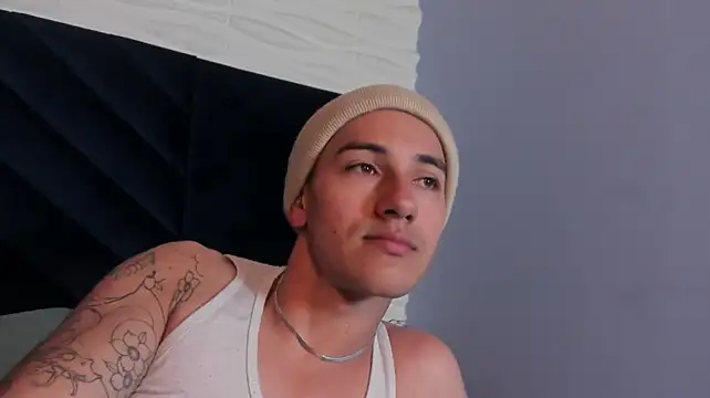 Chatroom XXX en direct de Andy_Joy_