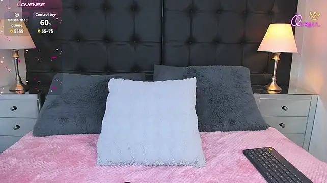 AriRose Chat XXX in diretta
