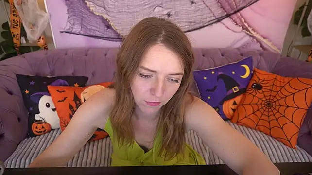 Czat XXX na żywo – GoldenLacee