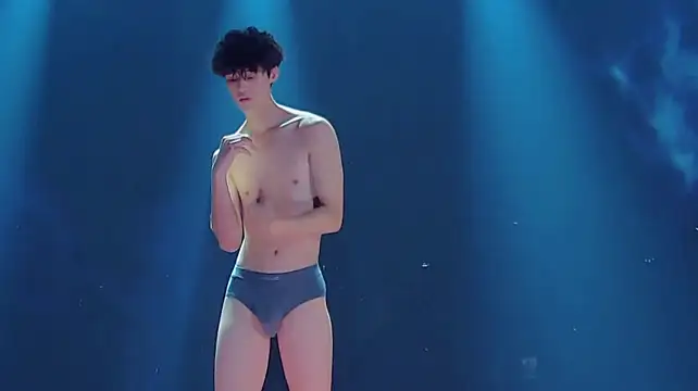 แชท XXX สดของ TNT-888