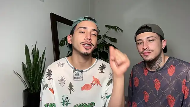 Noah_and_Steven Chat XXX live
