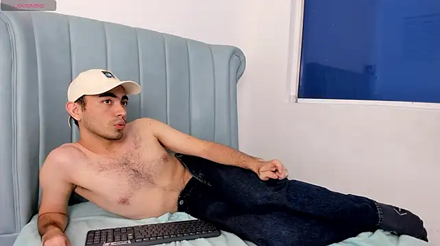 Pollenboyxxx Chat XXX live
