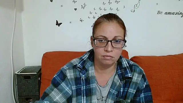 LadyHellene Chat XXX live