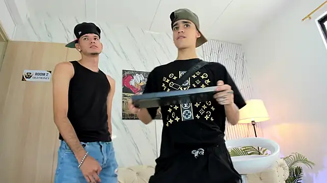 COOL_BOYS2 live XXX chat