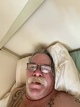 Caesar_Baxter Live XXX-Chat
