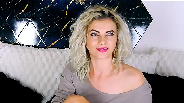 Aly_girl1 Chat XXX live