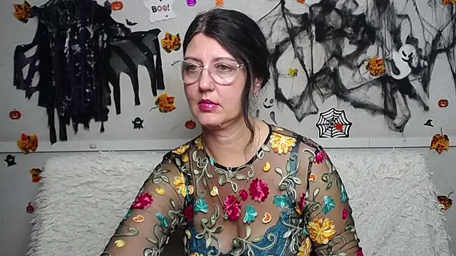 RoseHille Adlı Modelin Canlı XXX Sohbeti