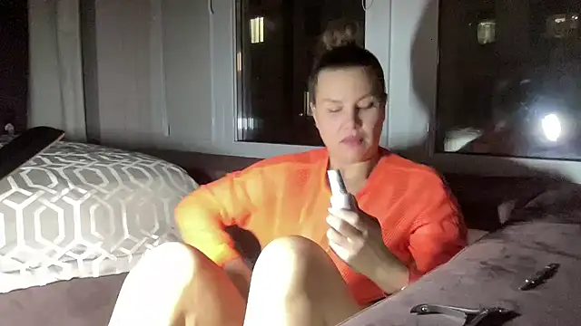 Falenixa Live XXX Chat