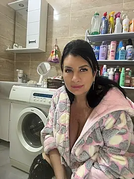 Agata-Anetta Adlı Modelin Canlı XXX Sohbeti