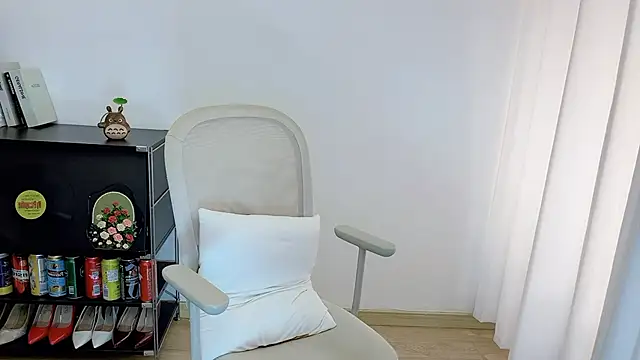 XXX chat uživo modela Onechestnut