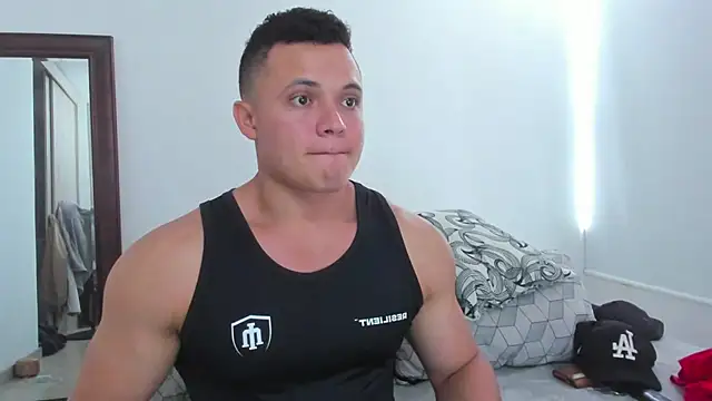 KingLevi01 Chat XXX live