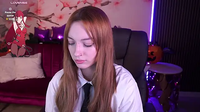 Živý XXX chat LizzaMoonn