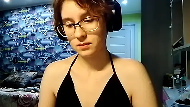 ThersaNoe's Live XXX Chat