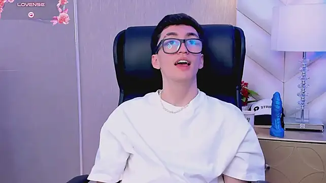 Živý XXX chat GaelDuke